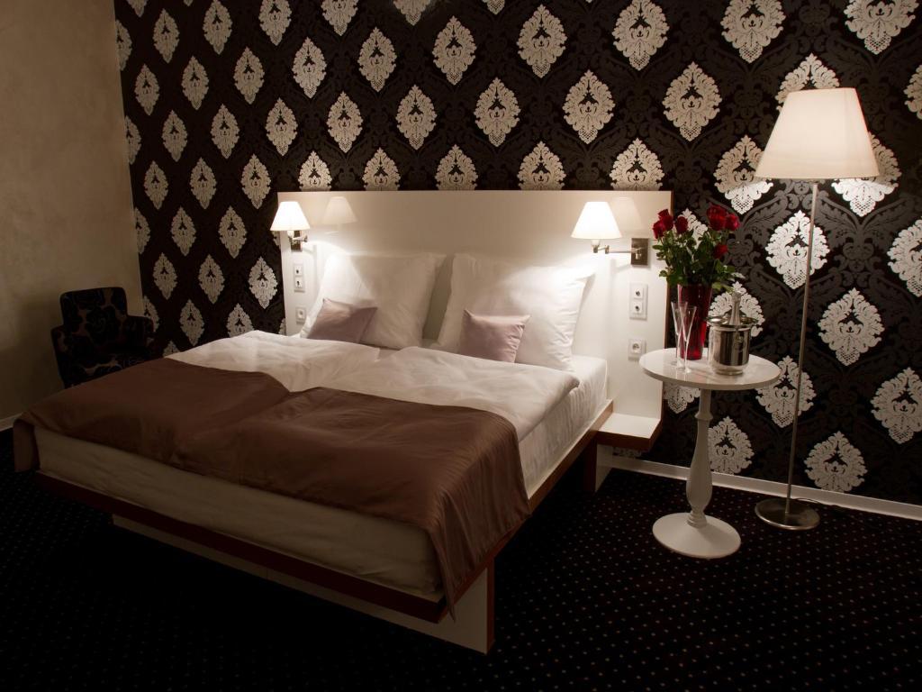 Ea Hotel Tereziansky Dvur Hradec Kralove Room photo